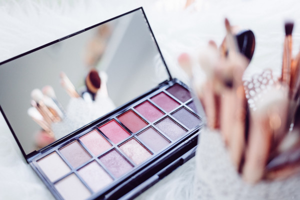 Avon semplifica il processo di reclutamento dei nuovi consulenti