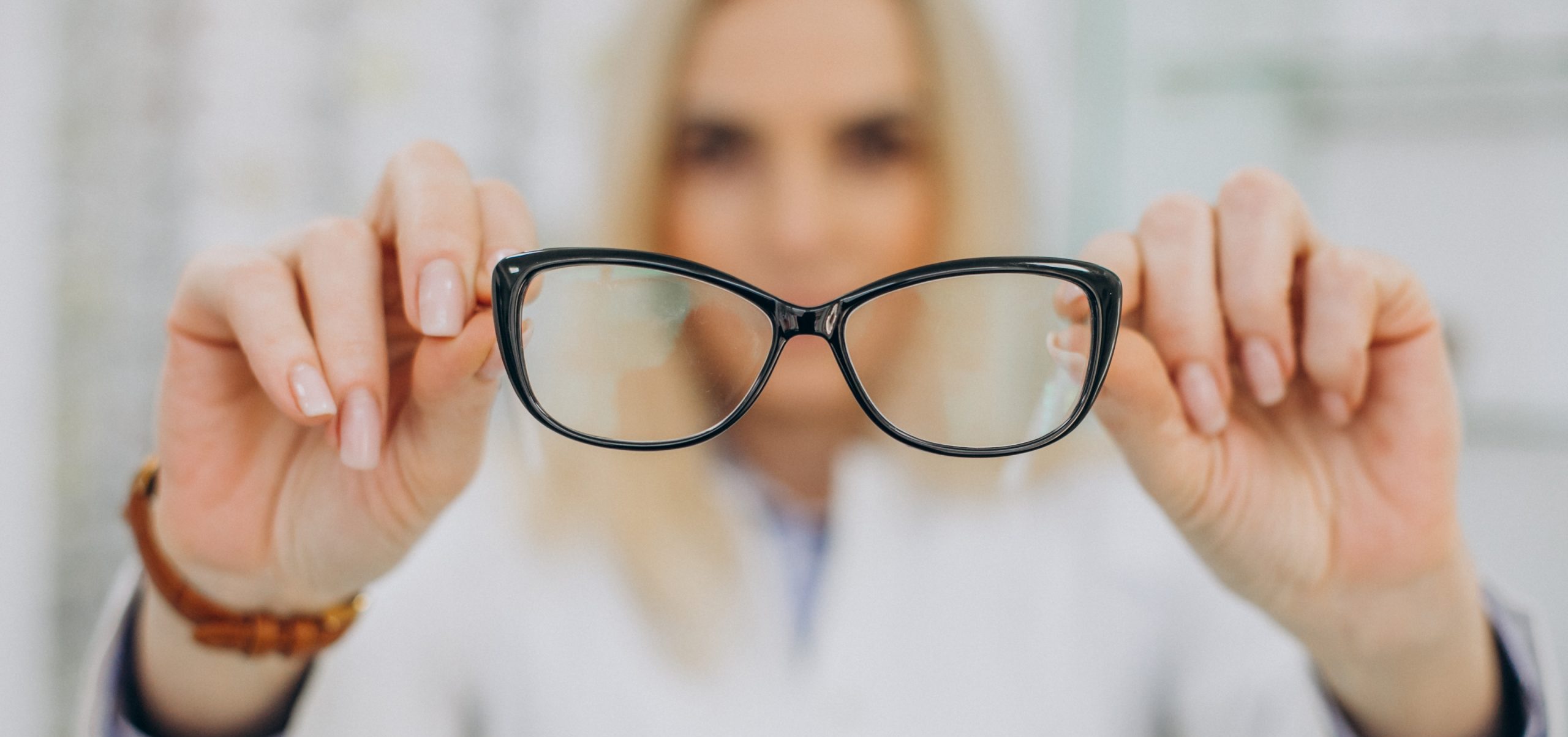Hoya Lens migliora la fidelizzazione dei clienti grazie all’analisi predittiva